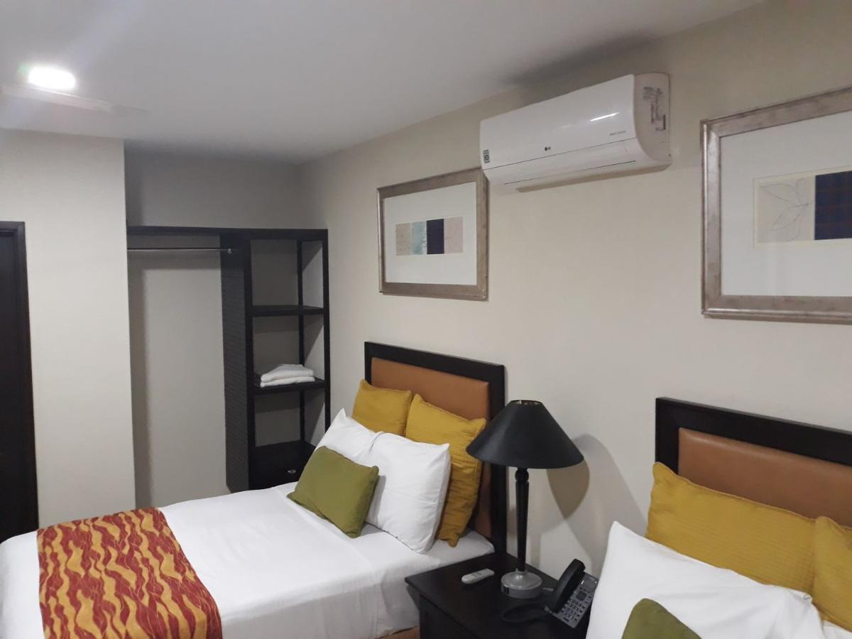 Hotel El Viejo Inn Chinandega Esterno foto